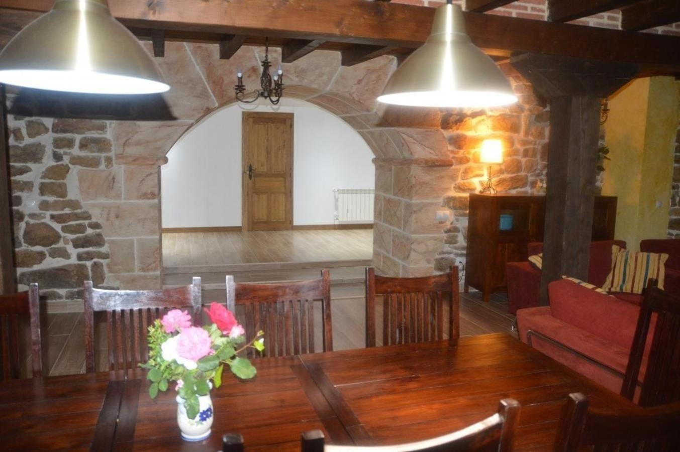 Casa De Pueblo Las Golondrinas De Luena San Miguel de Luena Bagian luar foto