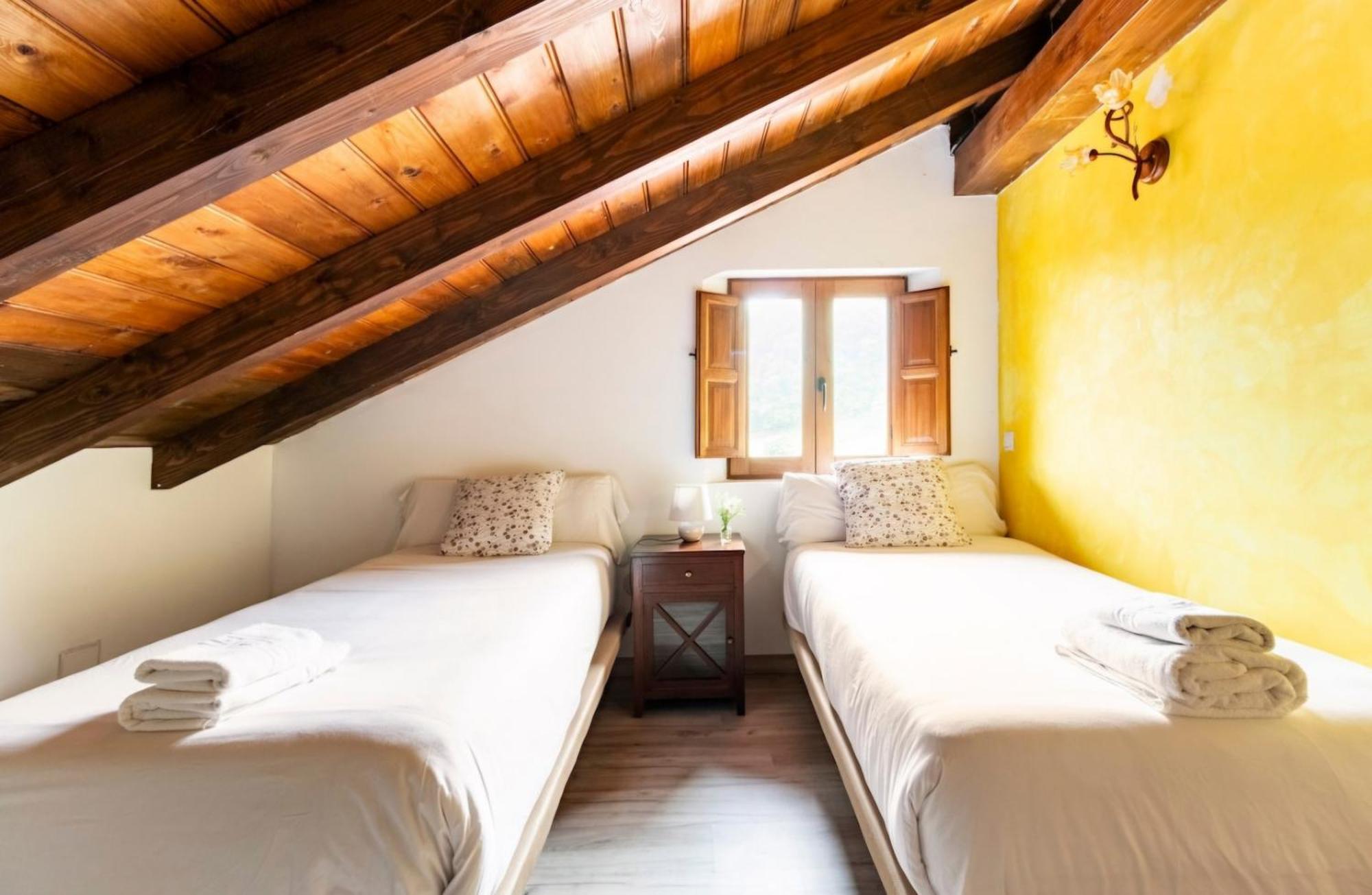 Casa De Pueblo Las Golondrinas De Luena San Miguel de Luena Bagian luar foto