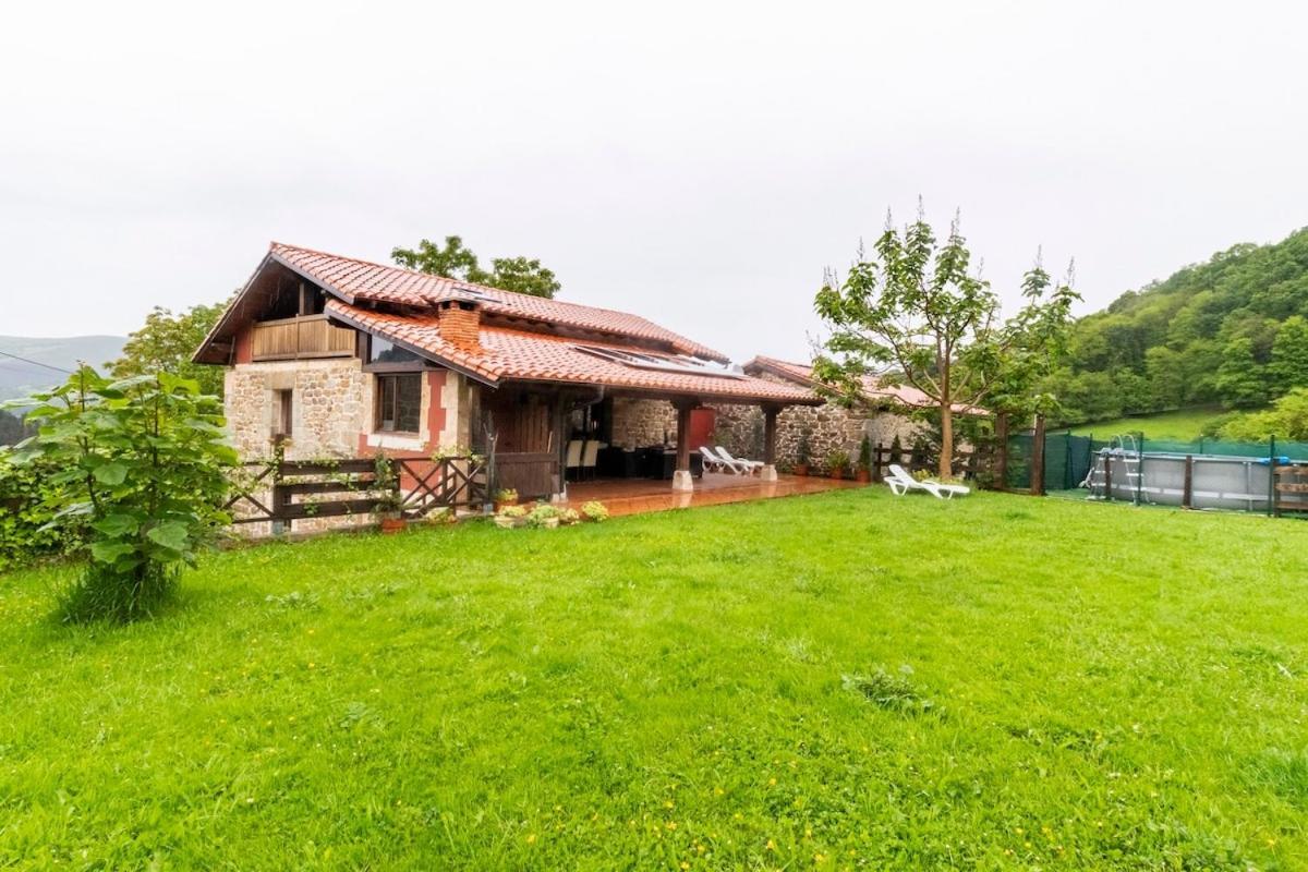 Casa De Pueblo Las Golondrinas De Luena San Miguel de Luena Bagian luar foto